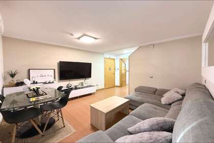 Flat for sale in Sevilla. 