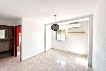 Flat for sale in San Juan de Aznalfarache, Aljarafe, Sevilla. 