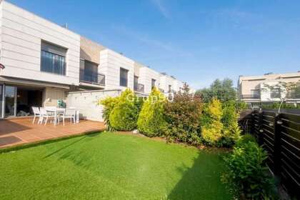Cluster house for sale in Lleida, Lérida (Lleida). 