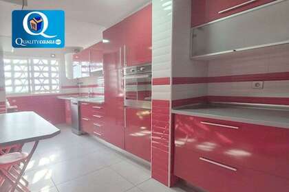 Apartment for sale in Alicante/Alacant. 