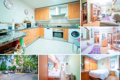 Flat for sale in Sevilla. 
