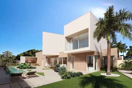 House for sale in Dehesa de Campoamor, Alicante. 