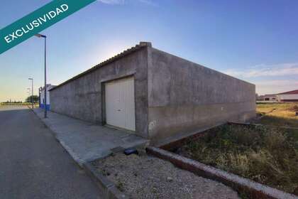 House for sale in Arenales de San Gregorio, Ciudad Real. 
