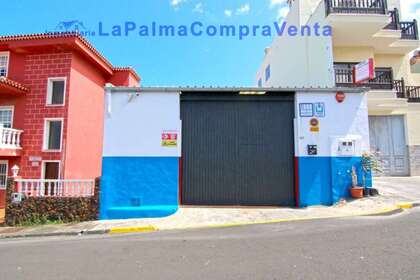 Warehouse for sale in Santa Cruz de Tenerife, La Palma. 