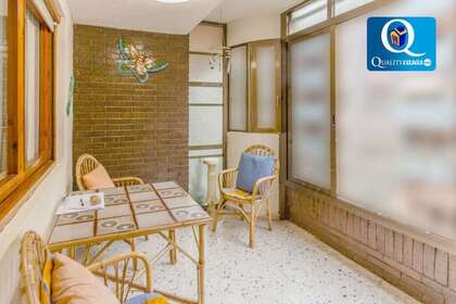 平 出售 进入 Alicante/Alacant. 