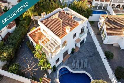 House for sale in Empuriabrava, Girona. 