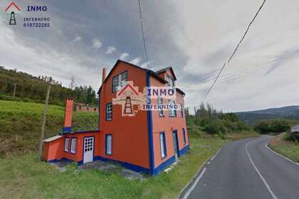 House for sale in Lugo. 