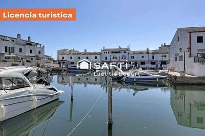 Chalet Adosado venta en Empuriabrava, Girona. 