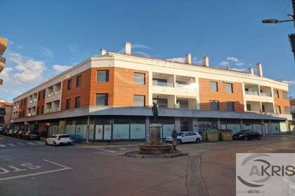 Premissa comercial venda em Mora, Toledo. 