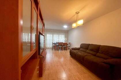 Flat for sale in Lleida, Lérida (Lleida). 