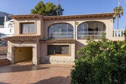 House for sale in Dénia, Alicante. 
