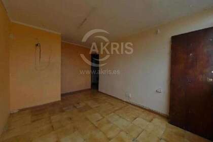 Flat for sale in Badalona, Barcelona. 