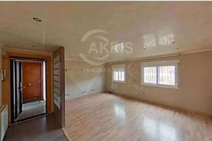 Flat for sale in Badalona, Barcelona. 