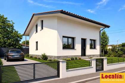 House for sale in Cantabria. 
