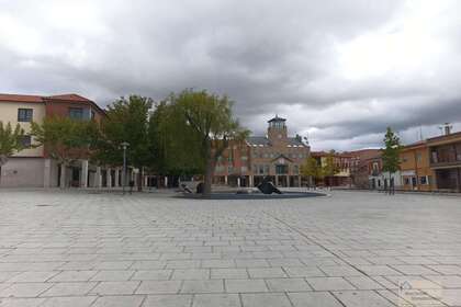 Obchodní prostory na prodej v Cistérniga, Valladolid. 