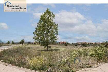 Parcelle urbaine vendre en Gemuño, Ávila. 