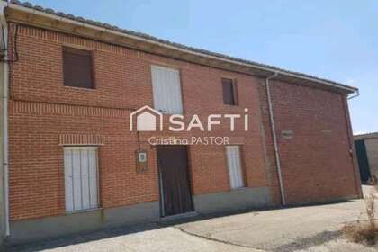Casa de campo venta en Castilfalé, León. 