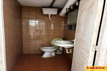 Commercial premise for sale in Torrelavega, Cantabria. 