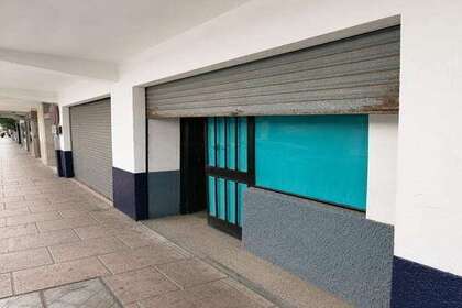 Commercial premise for sale in Estepona, Málaga. 