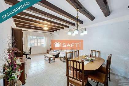 Дом Продажа в Santa Margarida i els Monjos, Barcelona. 