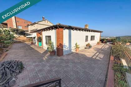 Дом Продажа в Pla del Penedès, El, Barcelona. 
