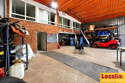 Nave industrial venta en Reocín, Cantabria. 