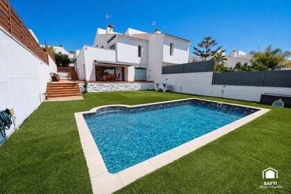 House for sale in Calella, Barcelona. 