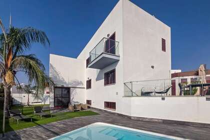 House for sale in Dos Hermanas, Guadalquivir-Doñana, Sevilla. 