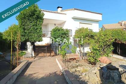 House for sale in Cobisa, Toledo. 
