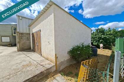 Chalet Adosado venta en Carucedo, León. 