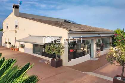 House for sale in Alborache, Valencia. 