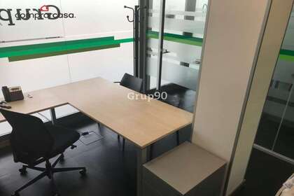 Office in Lleida, Lérida (Lleida). 