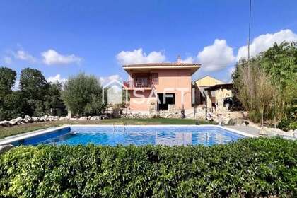 House for sale in Callús, Barcelona. 
