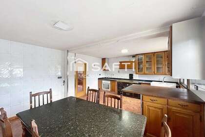 House for sale in Valga, Pontevedra. 