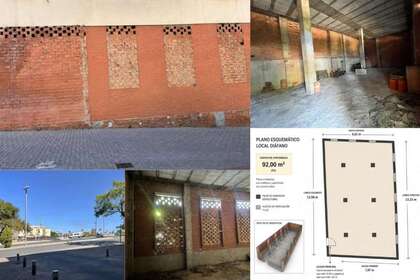 Commercial premise for sale in Alcalá de Guadaira, La Campiña, Sevilla. 
