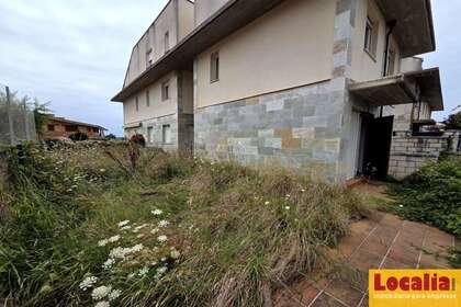House for sale in Cantabria. 
