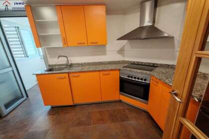 Wohnung zu verkaufen in Narón, La Coruña (A Coruña). 