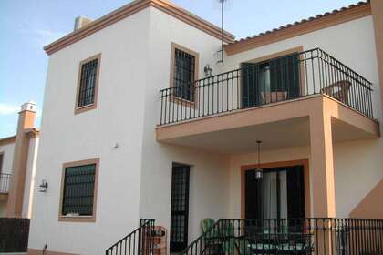 House for sale in Burguillos, Guadalquivir-Doñana, Sevilla. 