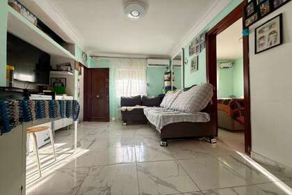 Flat for sale in Sevilla. 