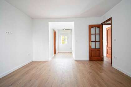 Flat for sale in Sevilla. 