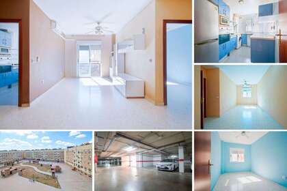 Flat for sale in Sevilla. 