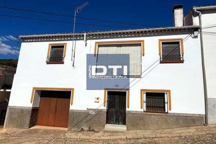 Casa de pueblo venta en Aroche, Huelva. 
