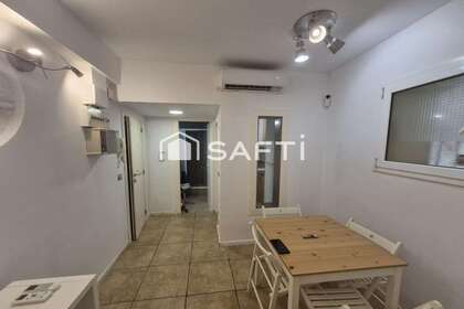 Commercial premise for sale in Barcelona. 