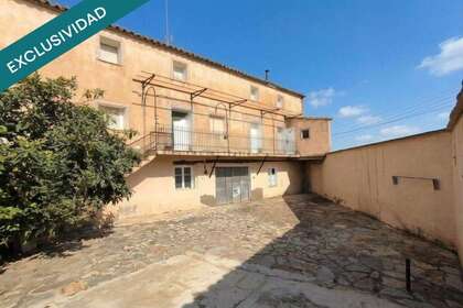 House for sale in Barbués, Huesca. 